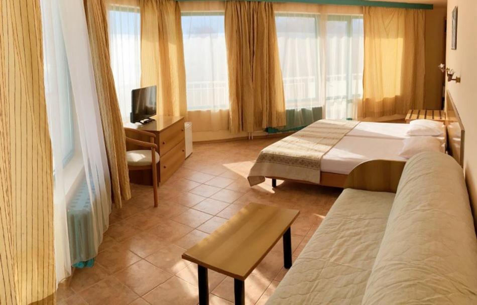 Hotel Arabella Beach Албена Экстерьер фото