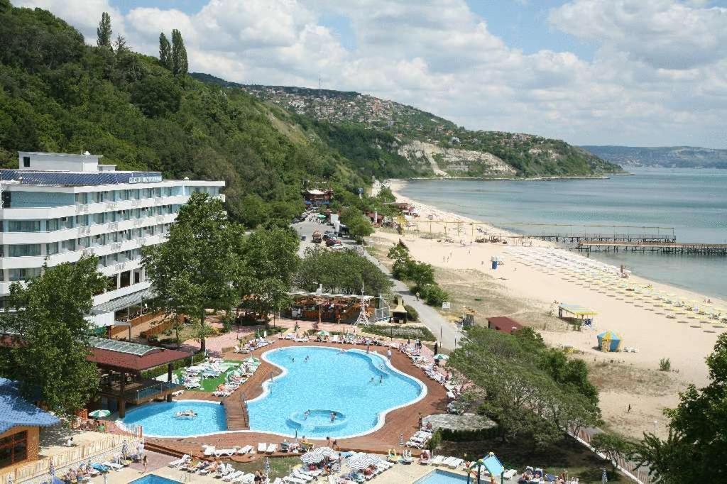 Hotel Arabella Beach Албена Экстерьер фото