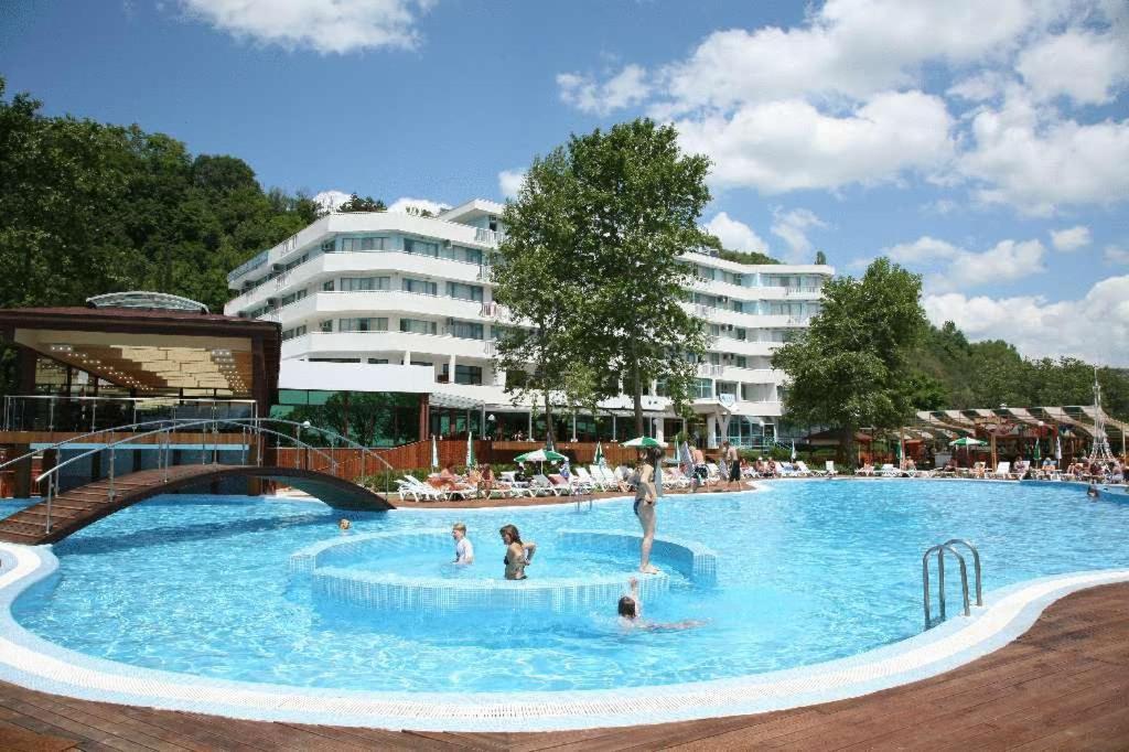 Hotel Arabella Beach Албена Экстерьер фото