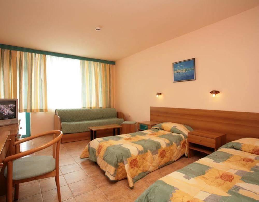 Hotel Arabella Beach Албена Экстерьер фото